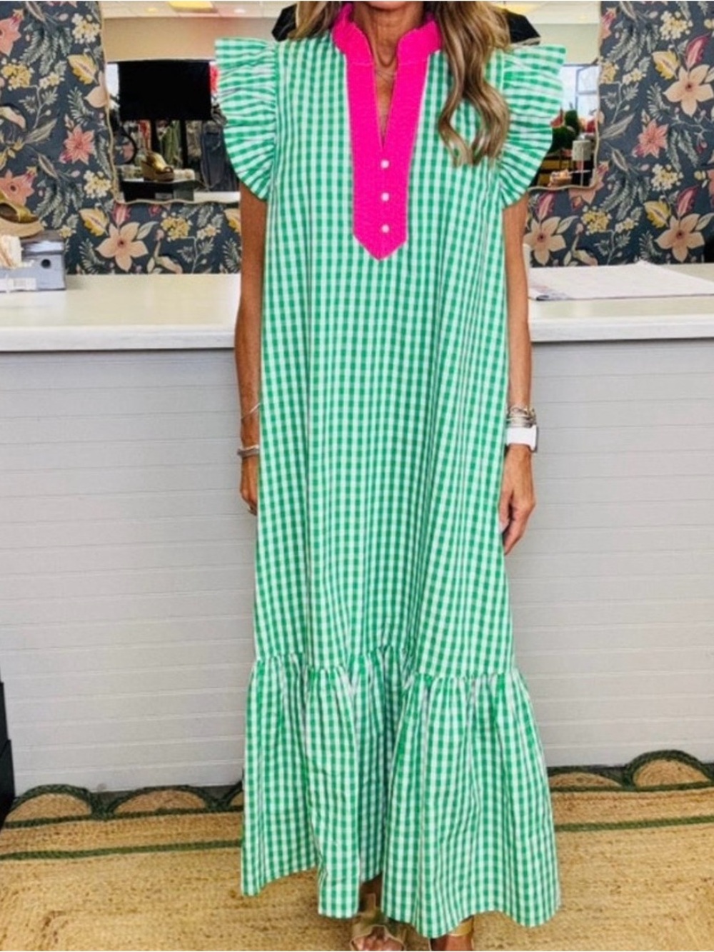 entro brand new Green Gingham Dress with pockets  Pink Trim. Never worn no tags